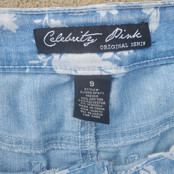 Celebrity Pink Jeans Shorts sz 9 - Picture 2 of 3